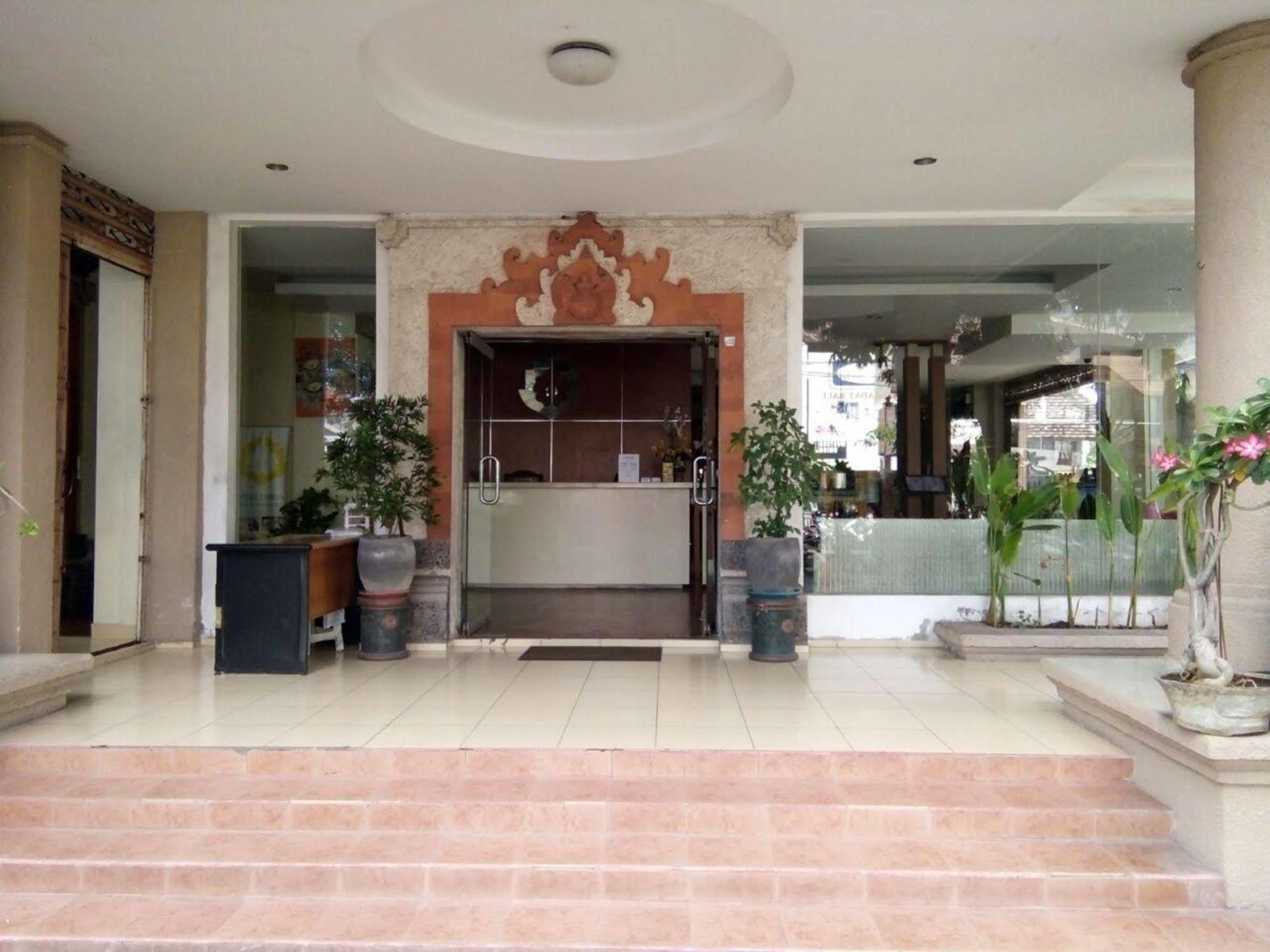 Reddoorz @ Raya Kuta Hotel Kuta Lombok Buitenkant foto